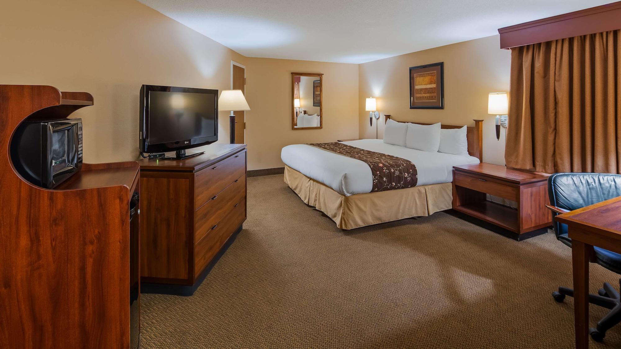 Surestay Plus Hotel By Best Western Блэк-Ривер-Фолс Экстерьер фото